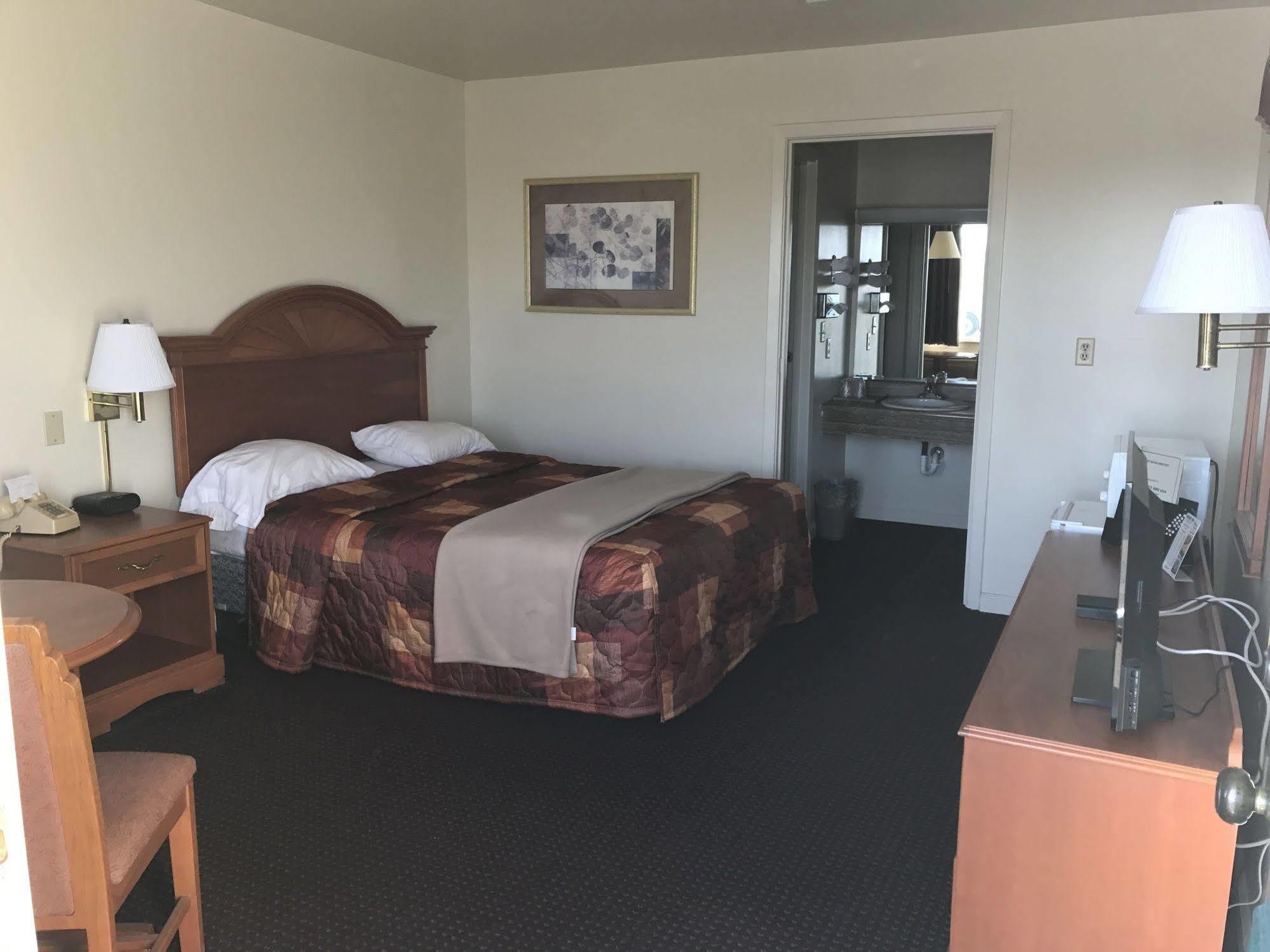 Budget Inn Daleville ภายนอก รูปภาพ